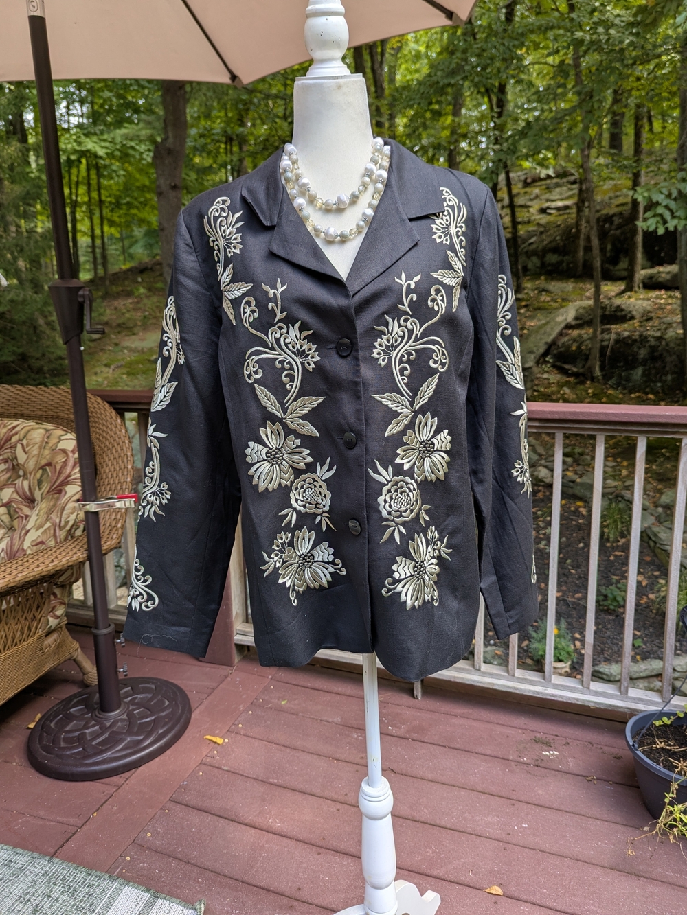 Victor Costa Black Jacket with Cream Floral Embroidery - Picture 3 of 11